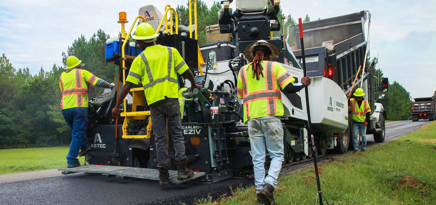 Roadtec RP-175 Highway Class Asphalt Paver