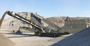 Astec mobile screening plant